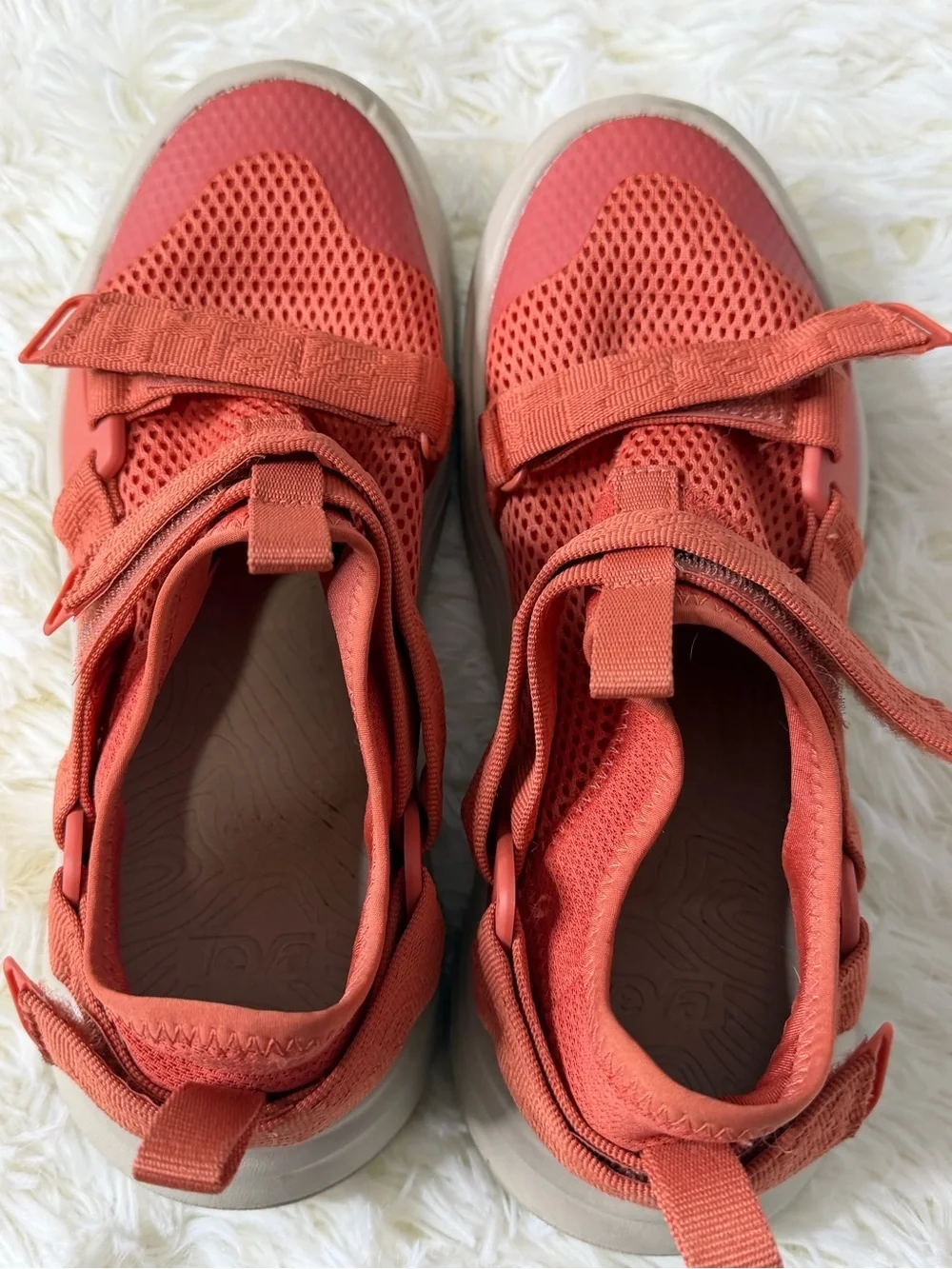 Teva Outflow Universal Water Shoes Orange Hinking, Trail, Water shoes, outdoors